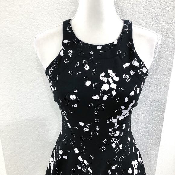 Elizabeth and James Magadalena Fit and Flare Skater Mini Dress - Picture 3 of 11